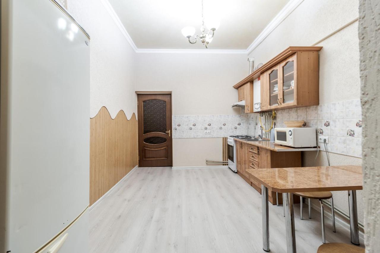 Art Balabana Apartment Lviv Exterior foto